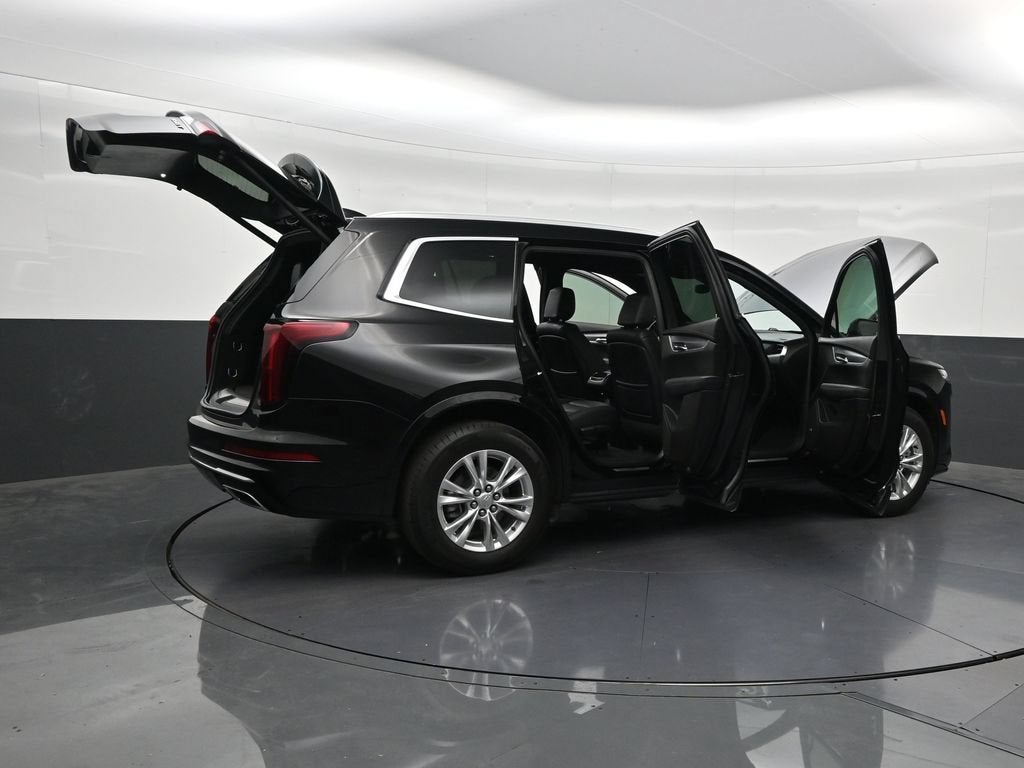 2025 Cadillac XT6 Luxury
