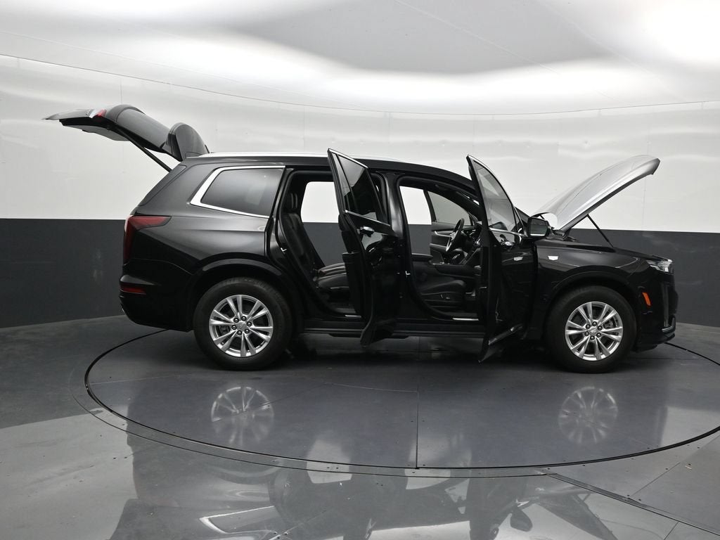 2025 Cadillac XT6 Luxury