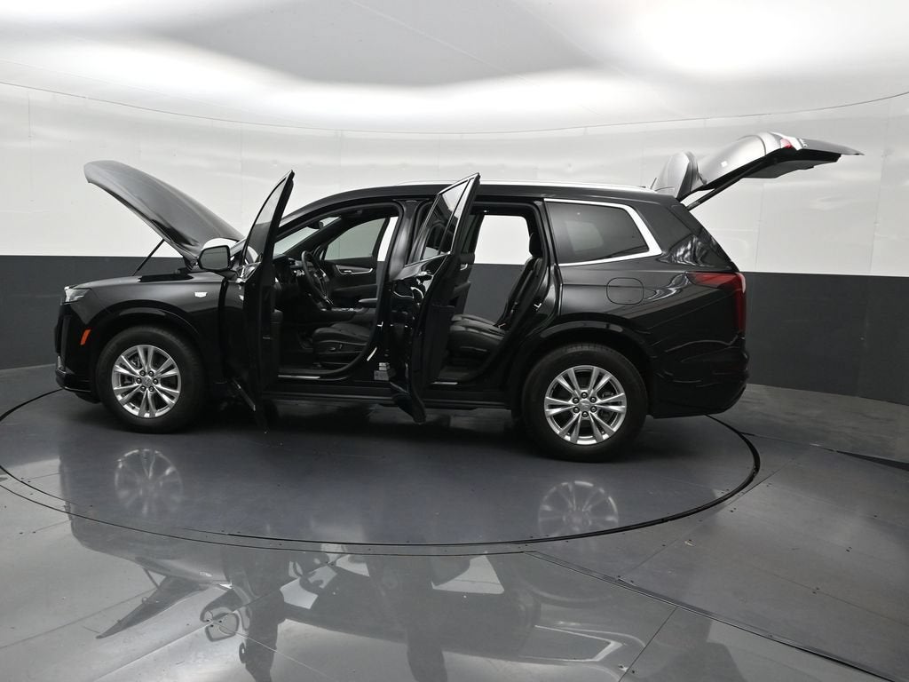 2025 Cadillac XT6 Luxury