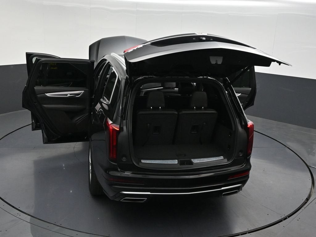 2025 Cadillac XT6 Luxury