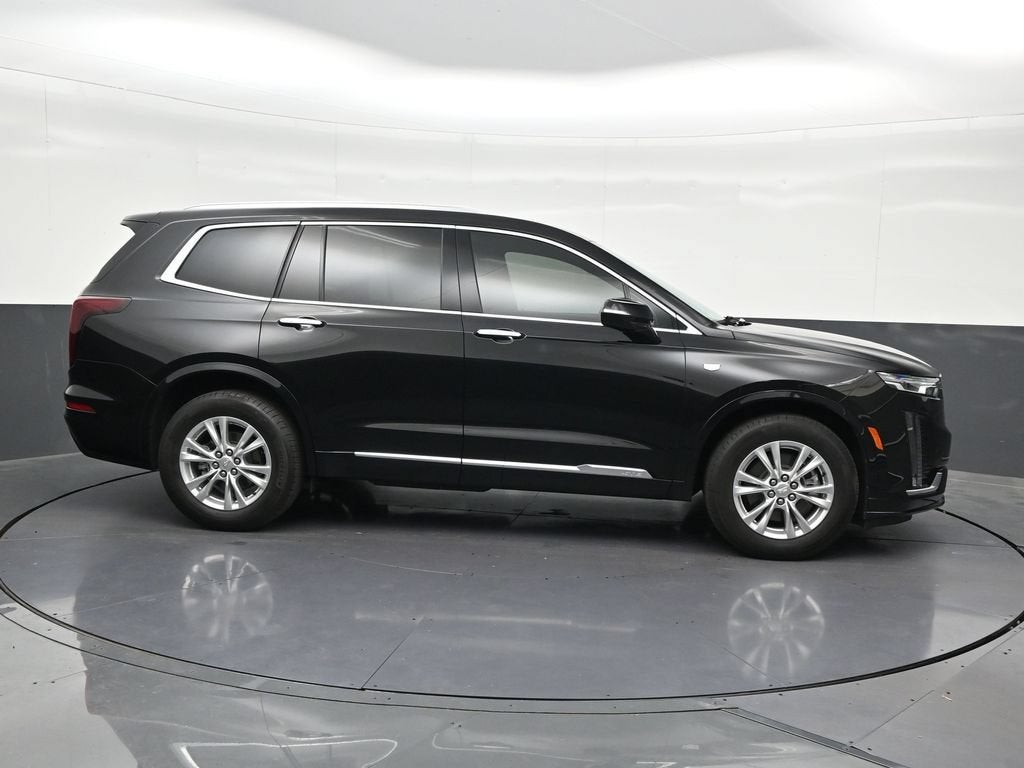 2025 Cadillac XT6 Luxury