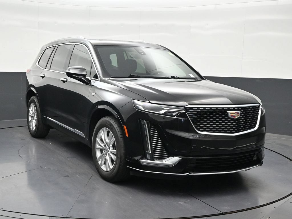 2025 Cadillac XT6 Luxury