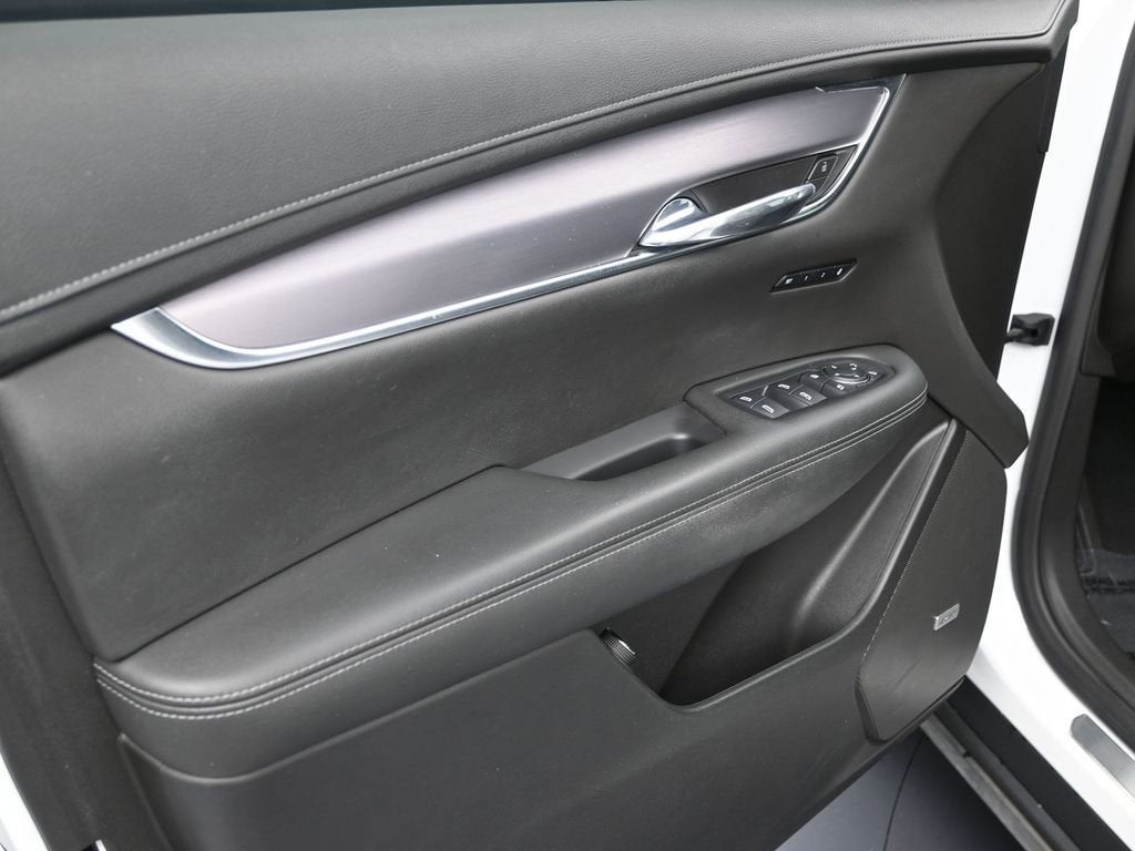 2022 Cadillac XT6 Luxury