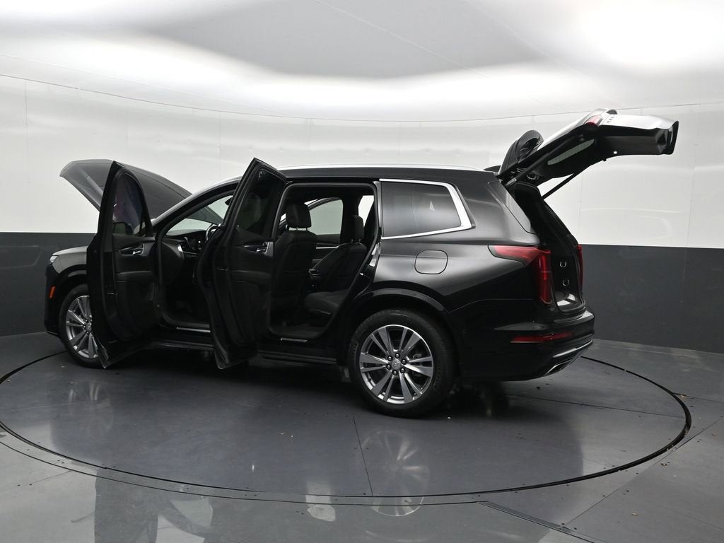 2025 Cadillac XT6 Premium Luxury