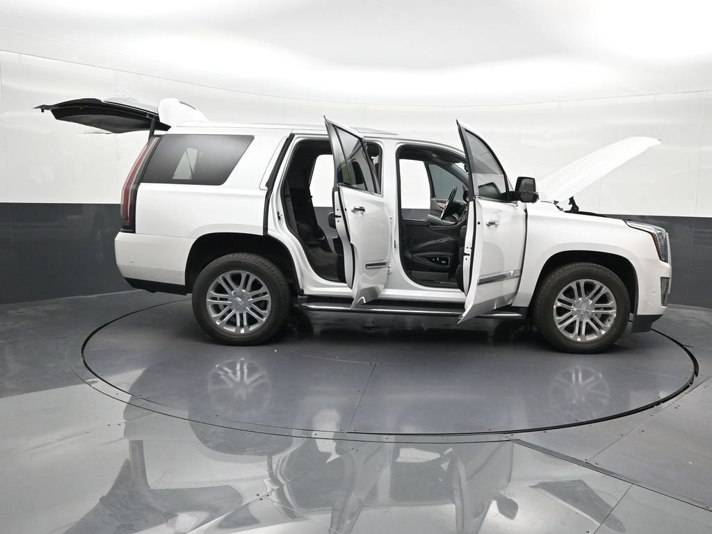 2020 Cadillac Escalade 2WD Standard