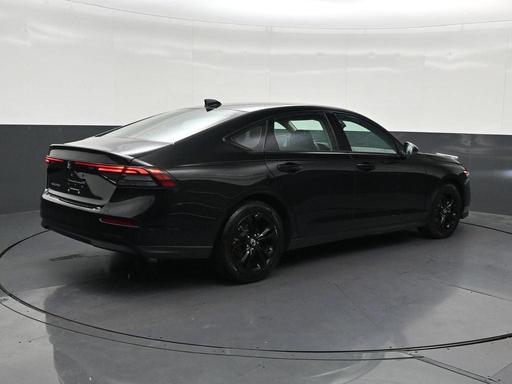 2025 Honda Accord Sedan SE