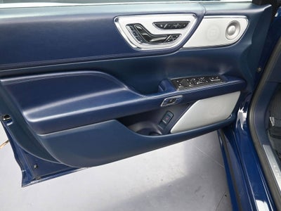 2017 Lincoln Continental Black Label