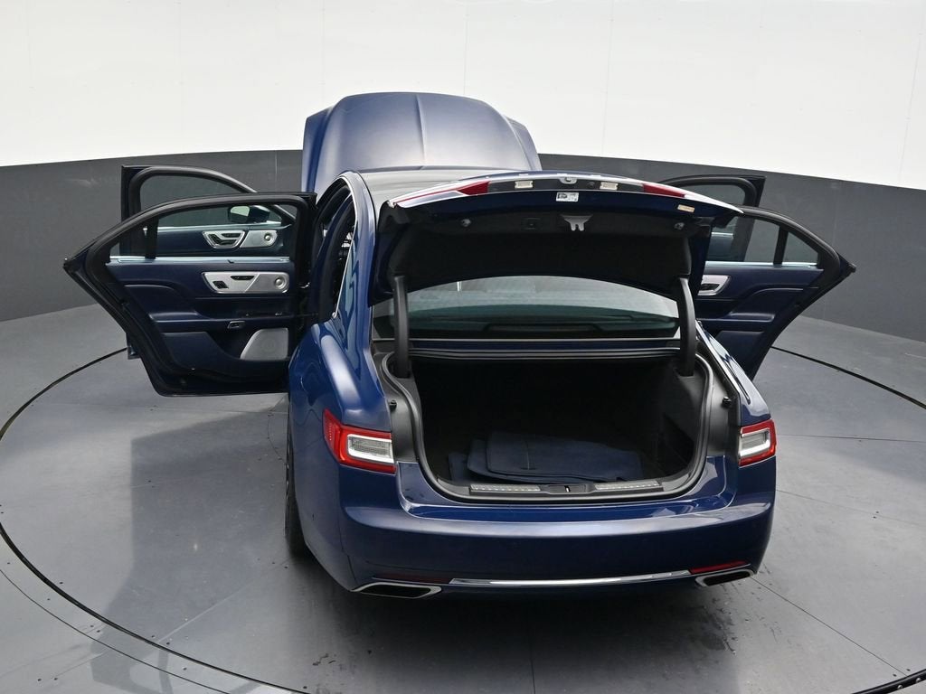 2017 Lincoln Continental Black Label