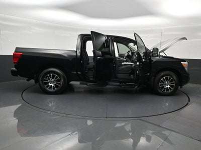 2021 Nissan Titan SV