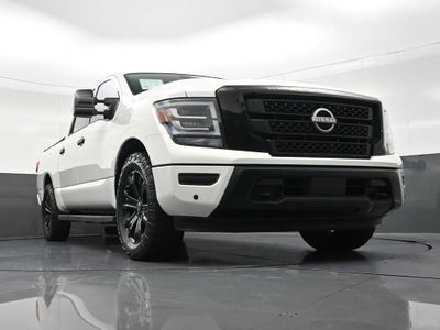 2023 Nissan Titan SV