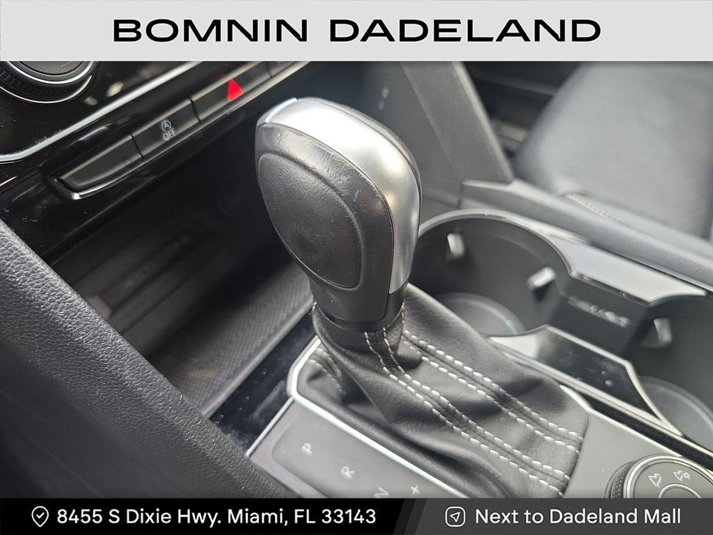 2022 Volkswagen Atlas 3.6L V6 SEL R-Line