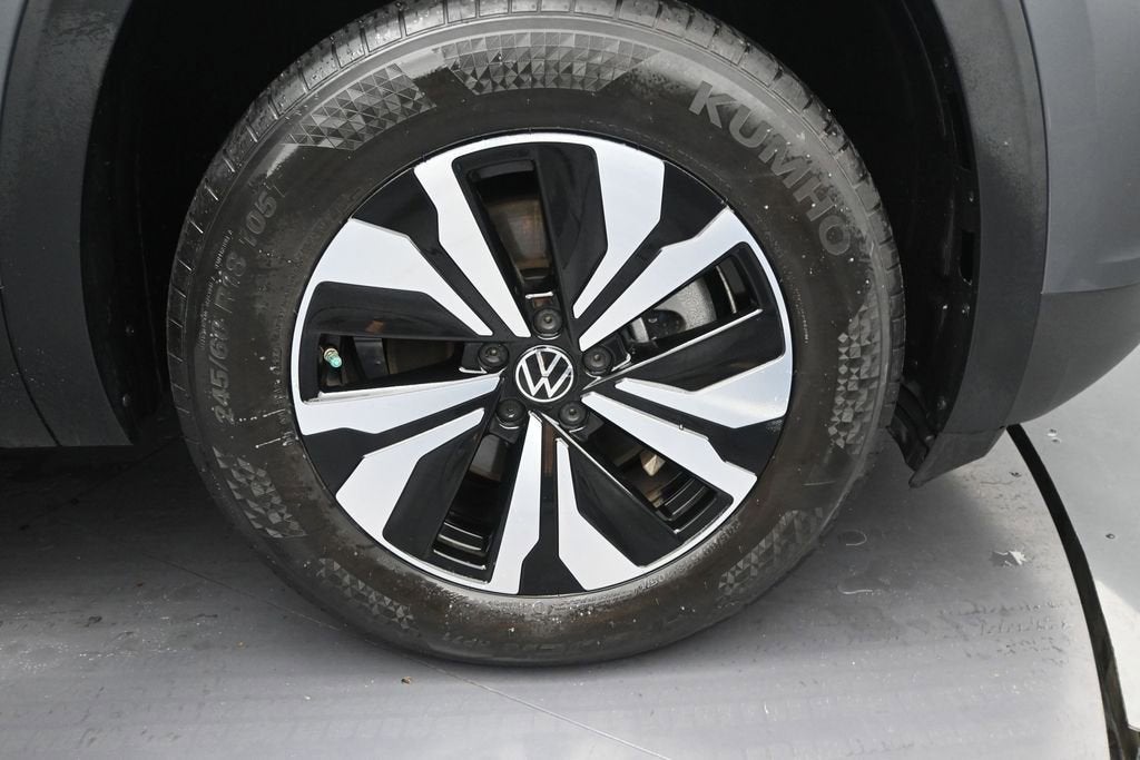 2024 Volkswagen Atlas 2.0T SE