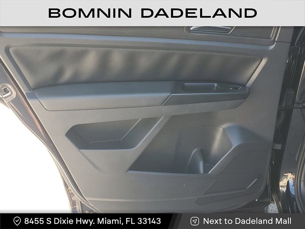 2021 Volkswagen Atlas 3.6L V6 SE w/Technology R-Line