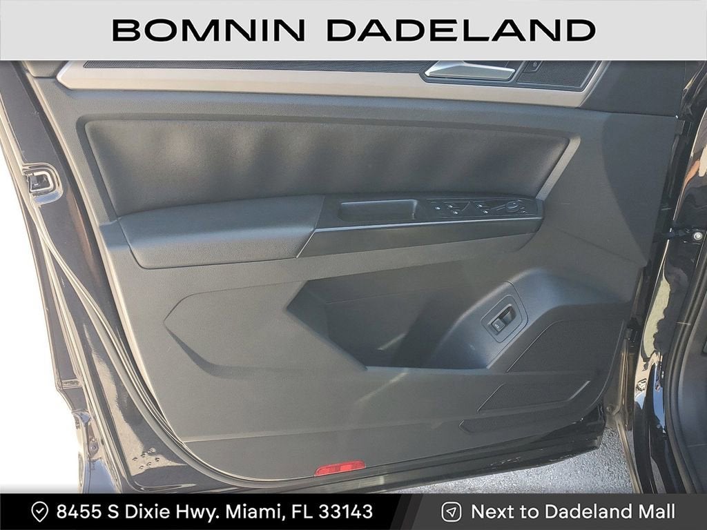 2021 Volkswagen Atlas 3.6L V6 SE w/Technology R-Line