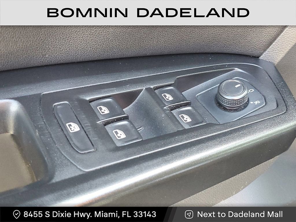 2021 Volkswagen Atlas 3.6L V6 SE w/Technology R-Line