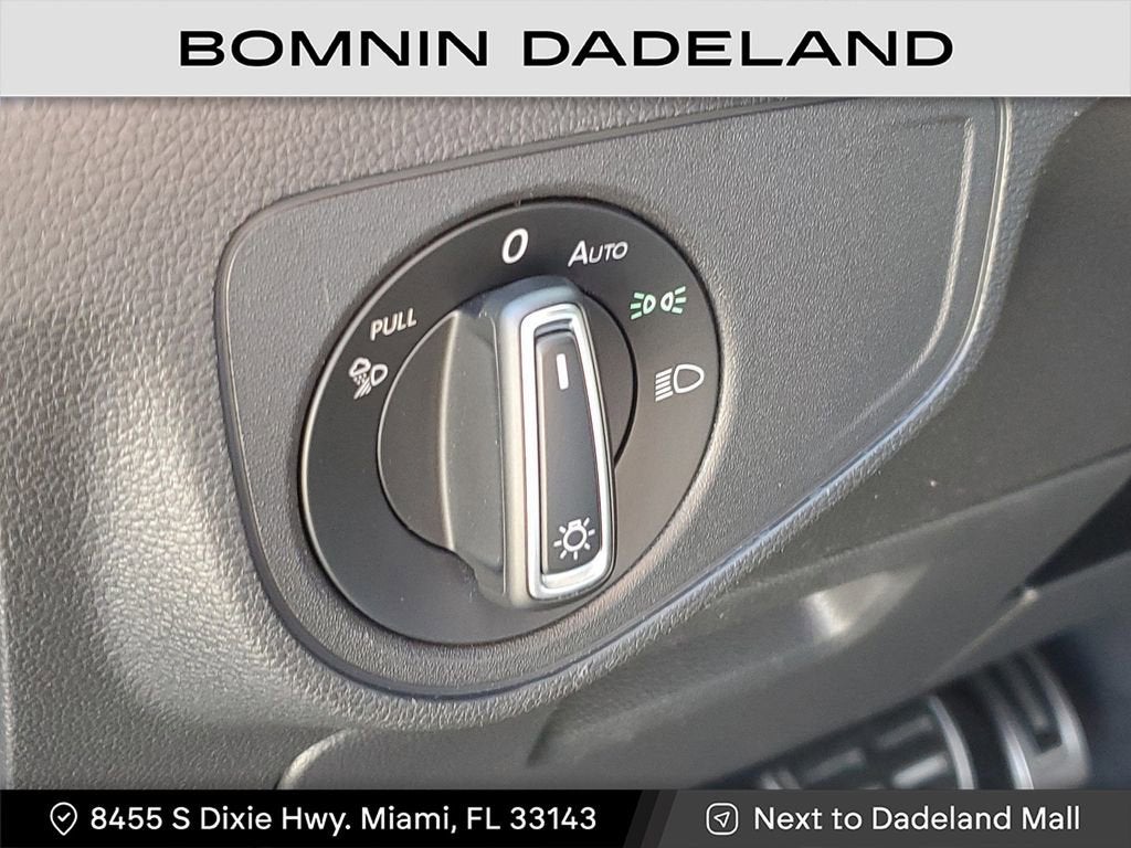 2021 Volkswagen Atlas 3.6L V6 SE w/Technology R-Line