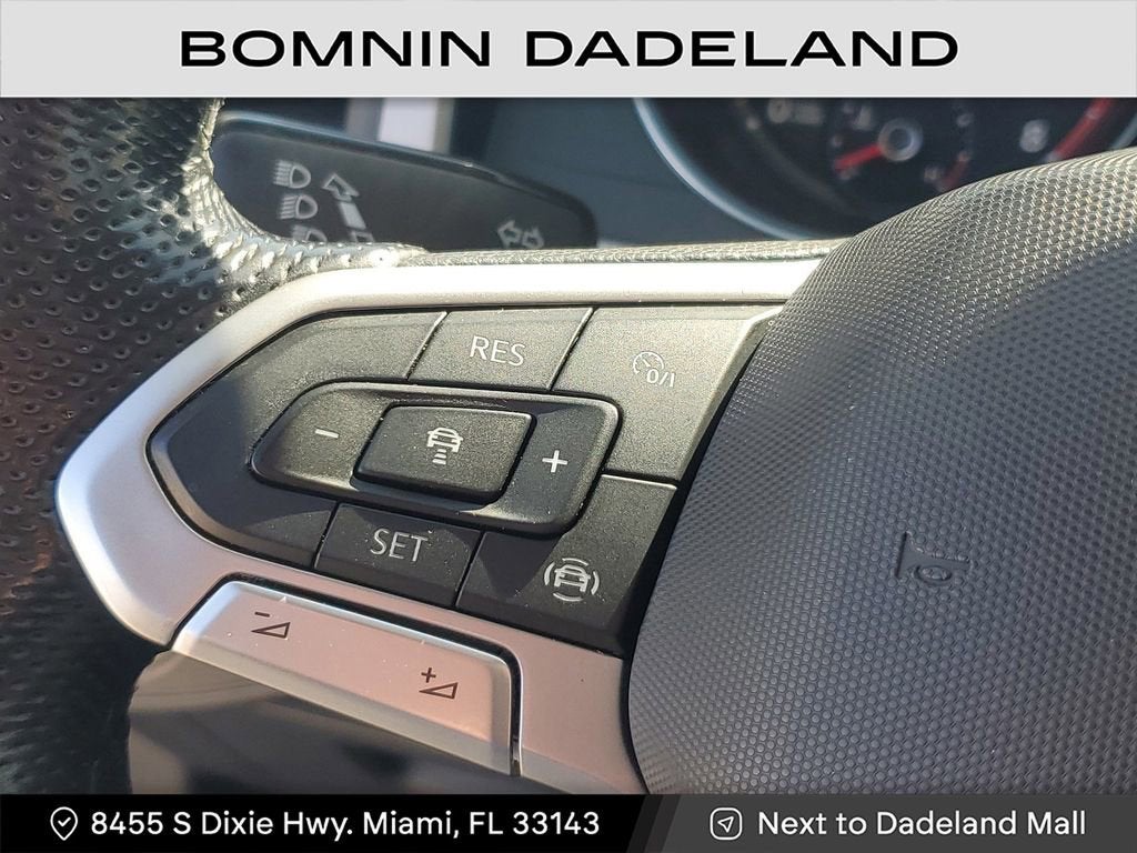 2021 Volkswagen Atlas 3.6L V6 SE w/Technology R-Line