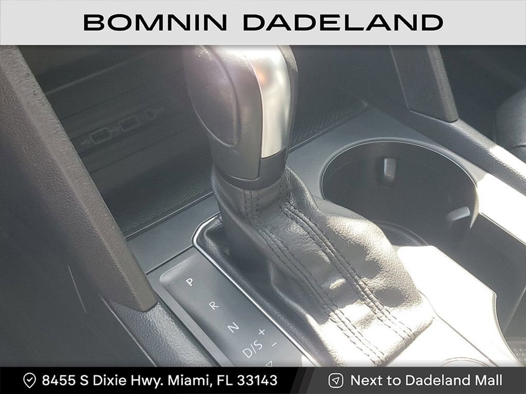 2021 Volkswagen Atlas 3.6L V6 SE w/Technology R-Line