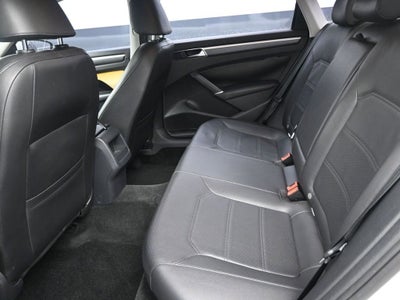 2017 Volkswagen Passat R-Line w/Comfort Pkg