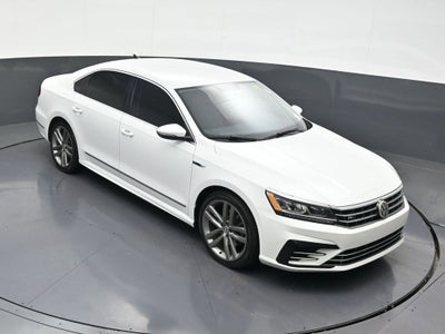 2017 Volkswagen Passat R-Line w/Comfort Pkg