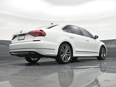 2017 Volkswagen Passat R-Line w/Comfort Pkg