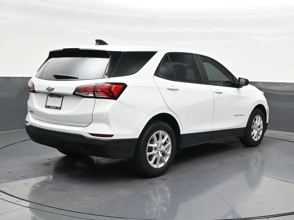 2022 Chevrolet Equinox LS