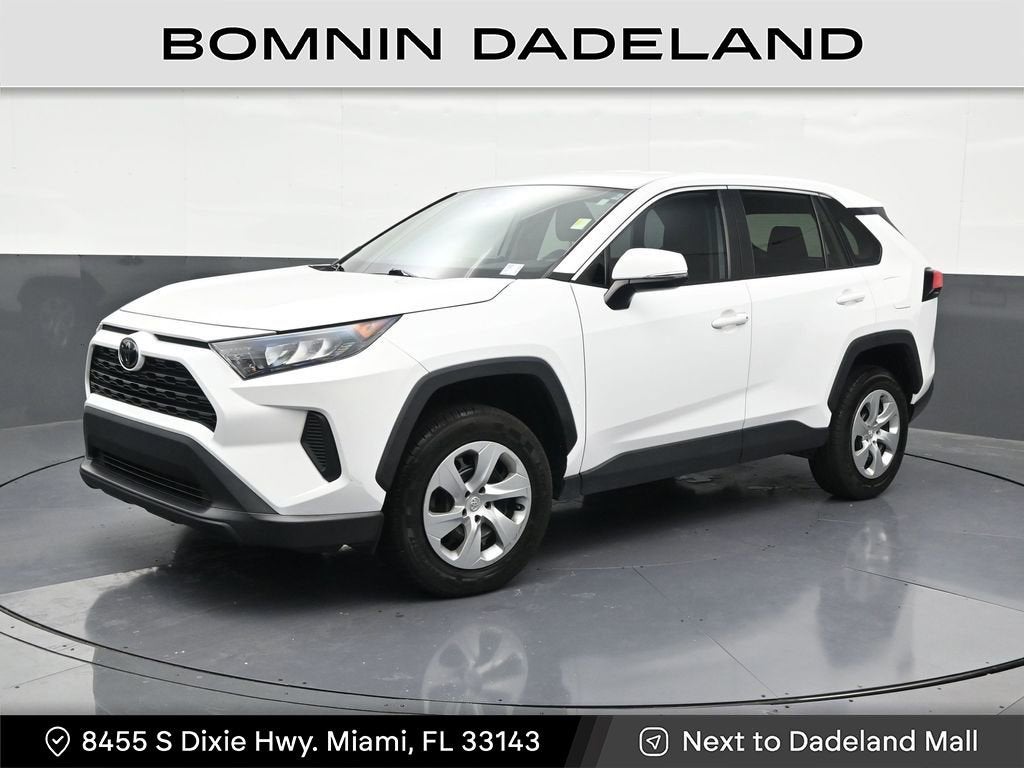 2022 Toyota RAV4 LE