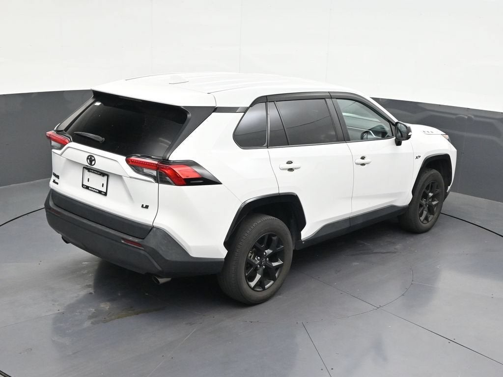 2022 Toyota RAV4 LE