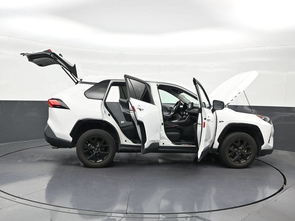 2022 Toyota RAV4 LE