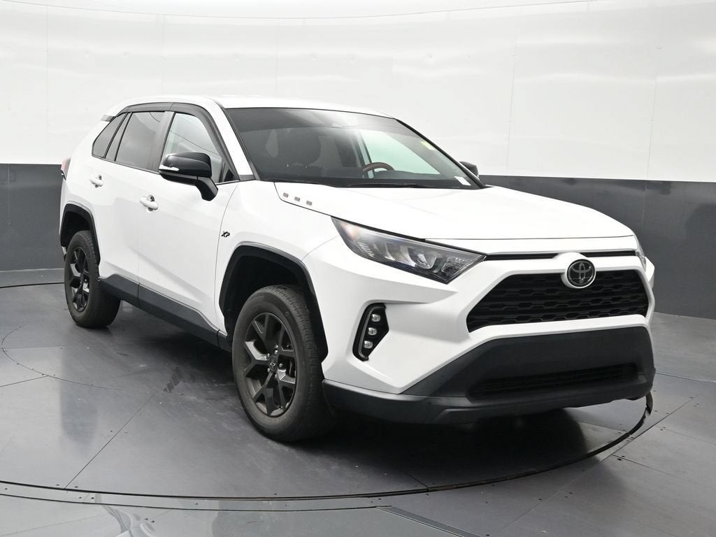 2022 Toyota RAV4 LE
