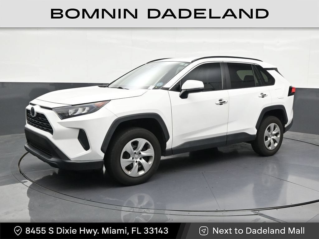 2020 Toyota RAV4 LE