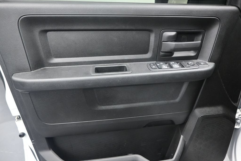 2024 RAM 3500 Tradesman Crew Cab 4x4 8' Box