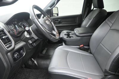 2024 RAM 3500 Tradesman Crew Cab 4x4 8' Box