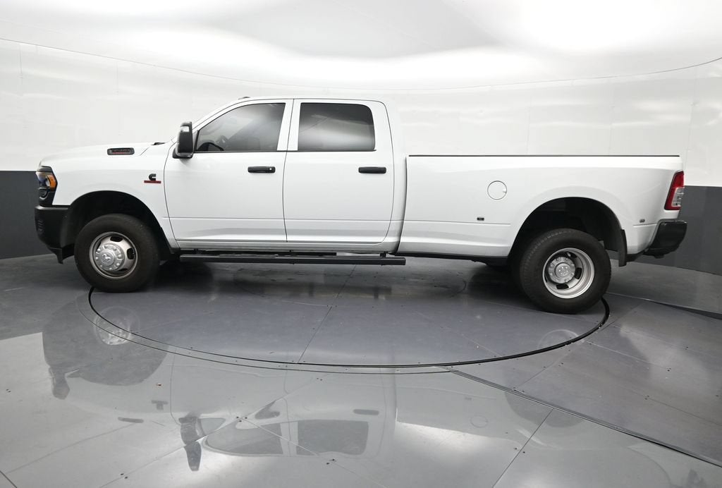 2024 RAM 3500 Tradesman Crew Cab 4x4 8' Box