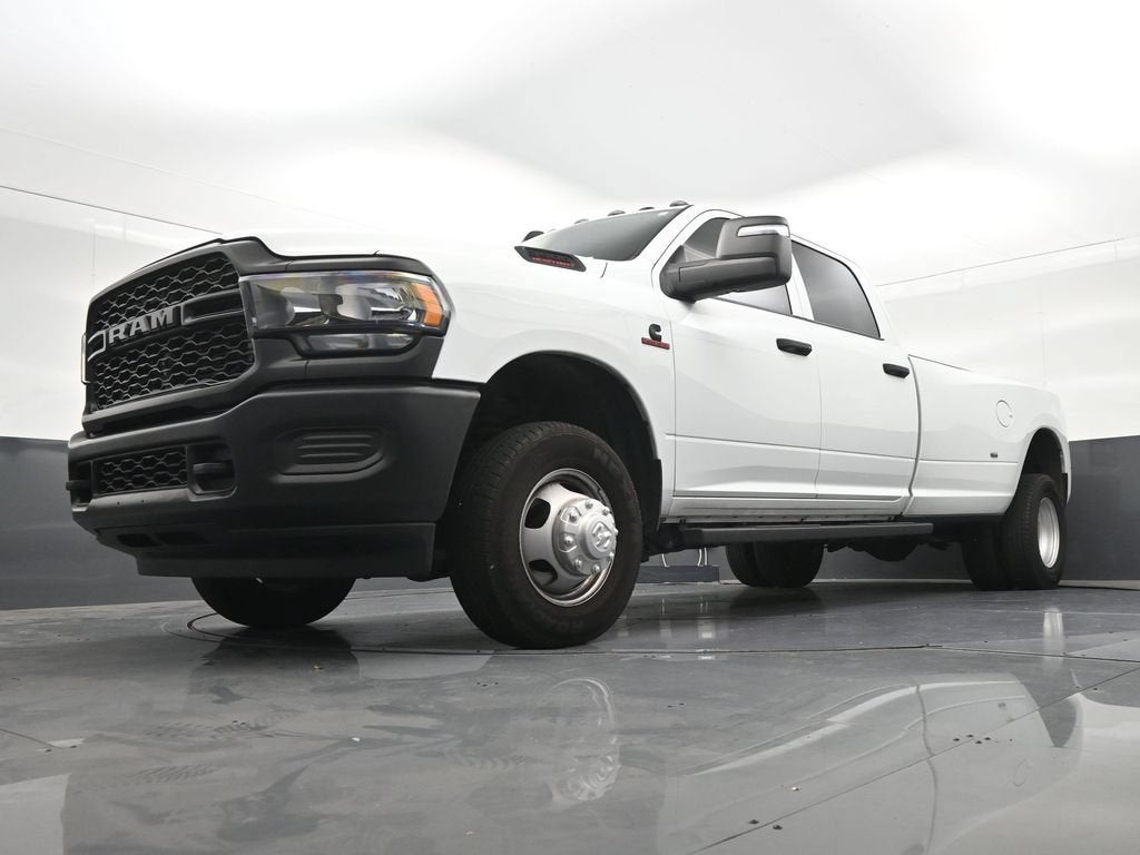 2024 RAM 3500 Tradesman Crew Cab 4x4 8' Box