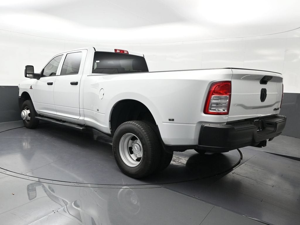 2024 RAM 3500 Tradesman Crew Cab 4x4 8' Box