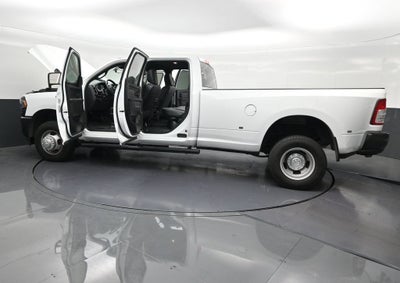 2024 RAM 3500 Tradesman Crew Cab 4x4 8' Box