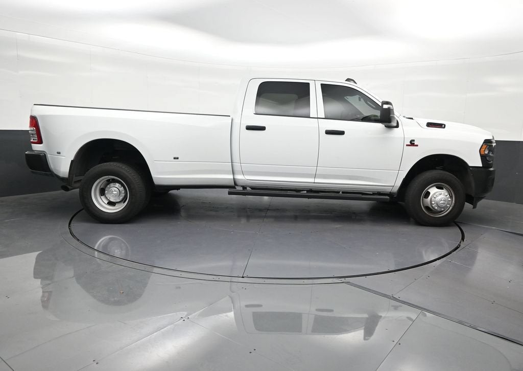 2024 RAM 3500 Tradesman Crew Cab 4x4 8' Box