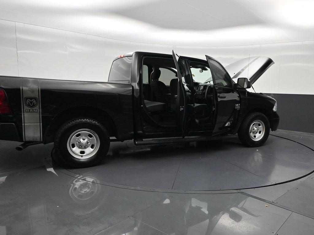 2021 RAM 1500 Classic Tradesman Crew Cab 4x2 5'7" Box