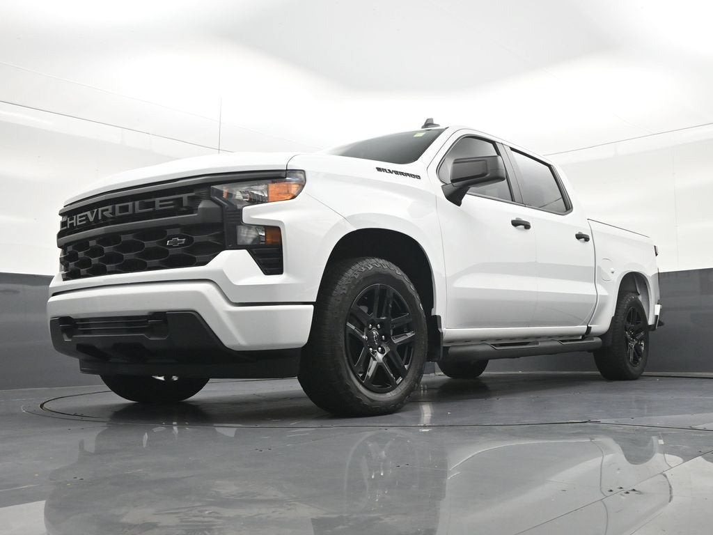 2025 Chevrolet Silverado 1500 Custom