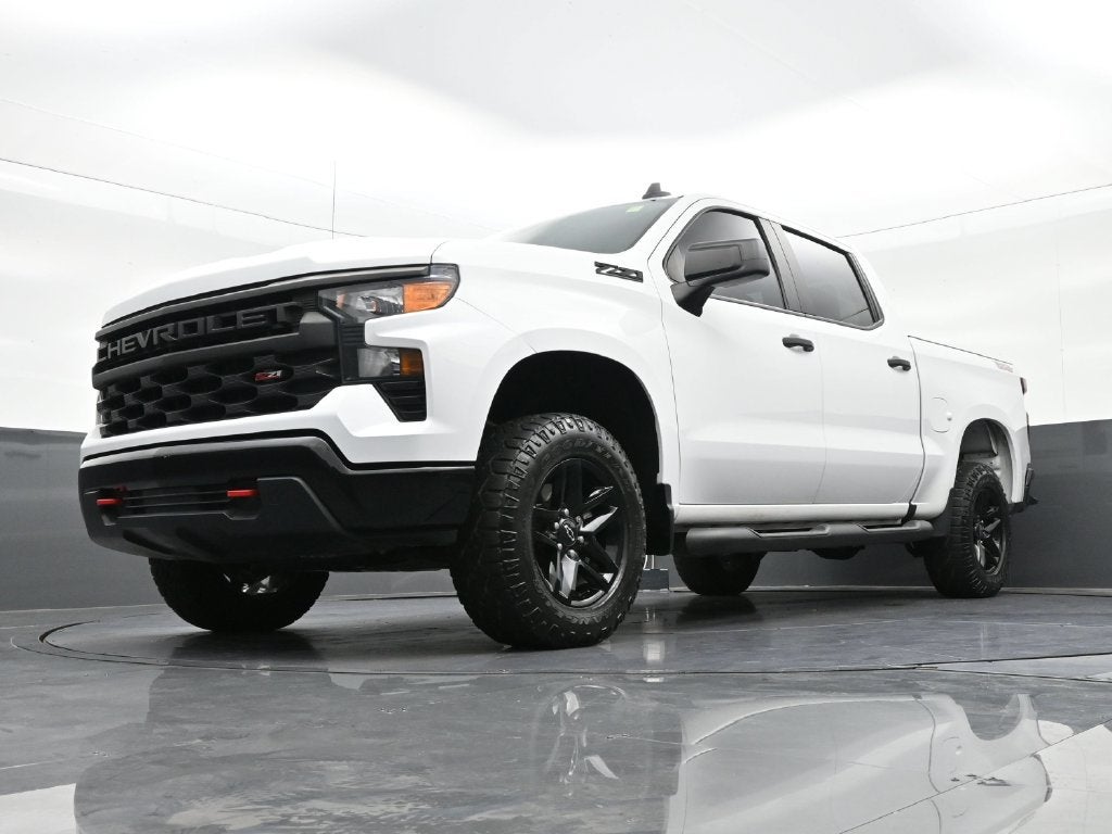 2023 Chevrolet Silverado 1500 Custom Trail Boss