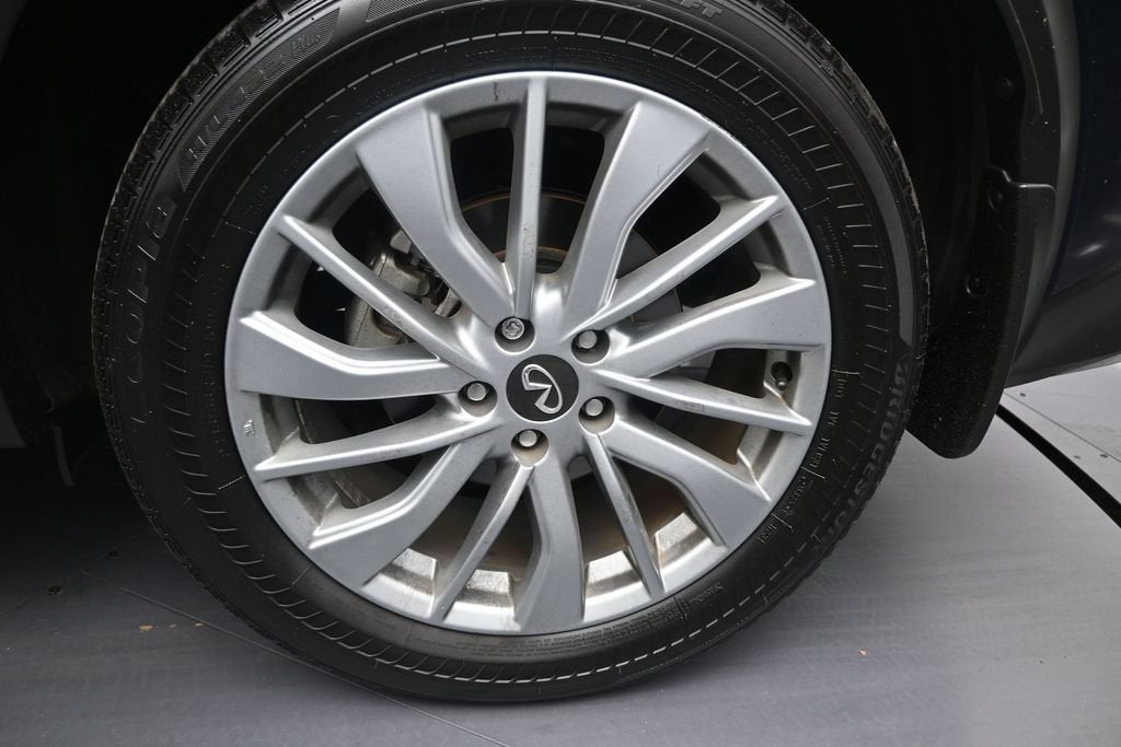 2023 INFINITI QX50 LUXE