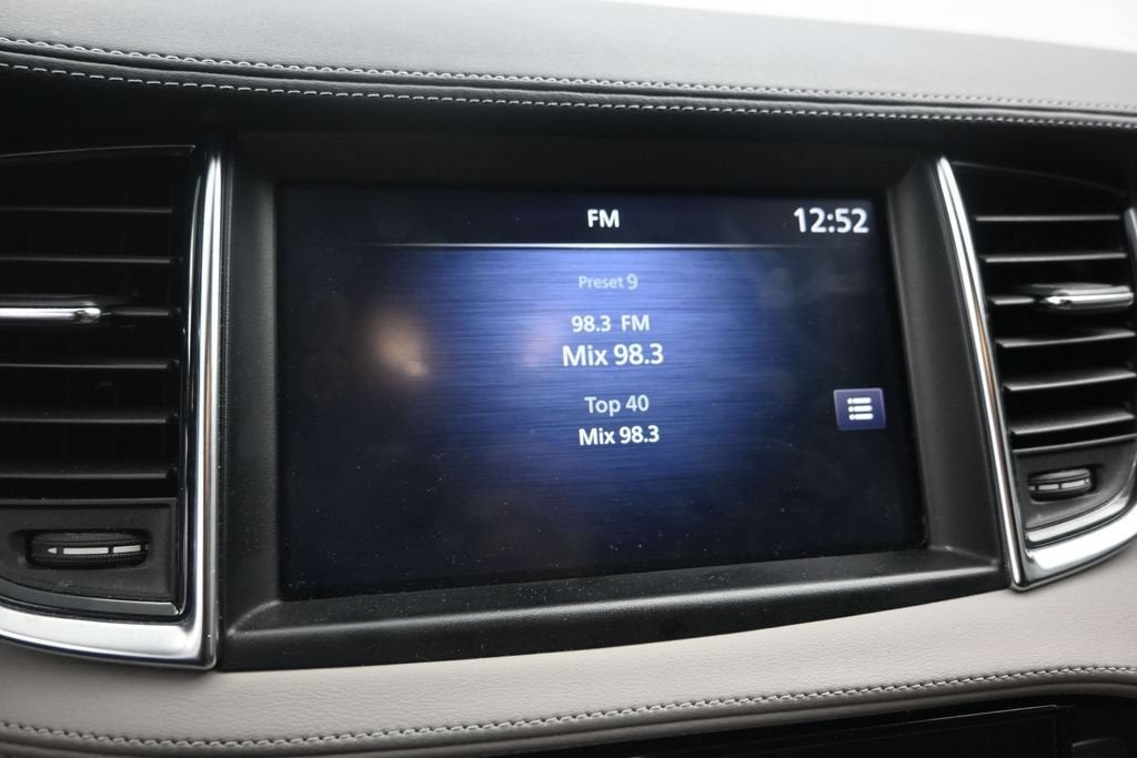 2023 INFINITI QX50 LUXE