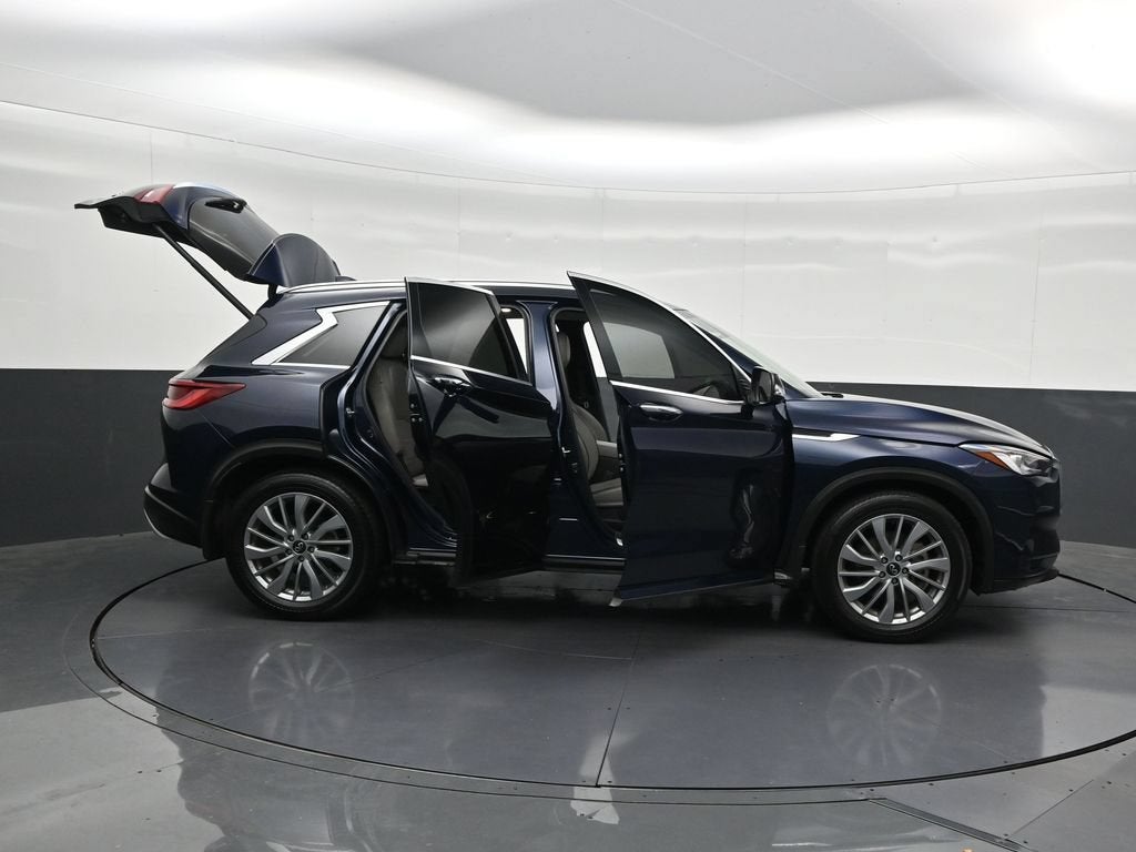 2023 INFINITI QX50 LUXE