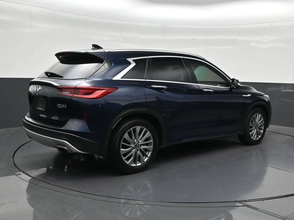 2023 INFINITI QX50 LUXE