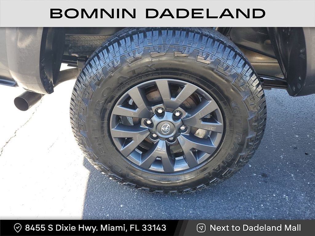 2022 Toyota Tacoma 2WD SR5