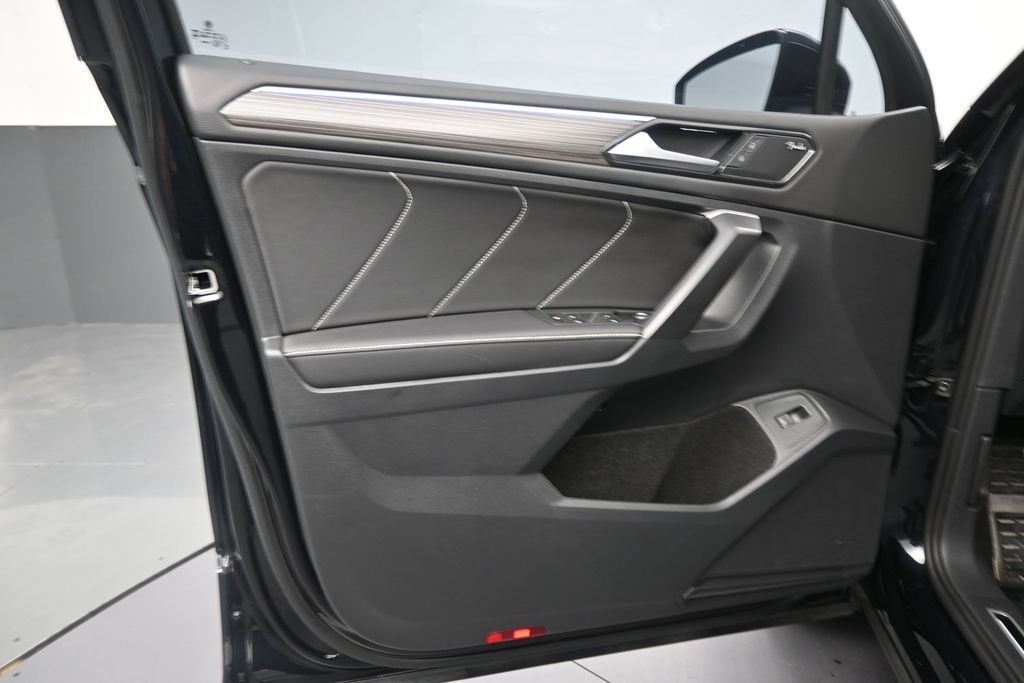 2024 Volkswagen Tiguan 2.0T SEL R-Line