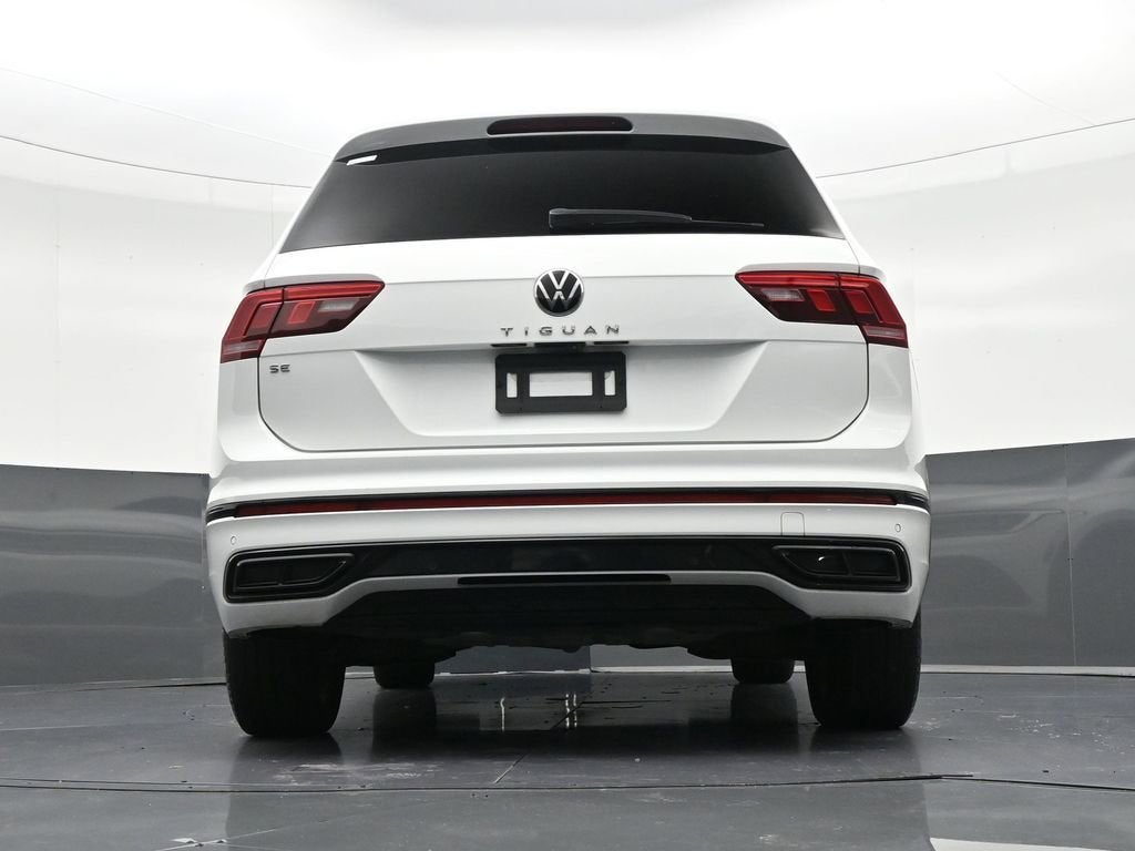 2022 Volkswagen Tiguan SE R-Line Black