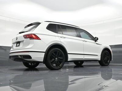 2022 Volkswagen Tiguan SE R-Line Black