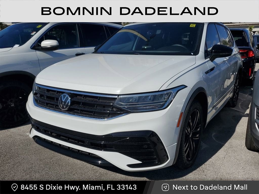 2022 Volkswagen Tiguan SE R-Line Black